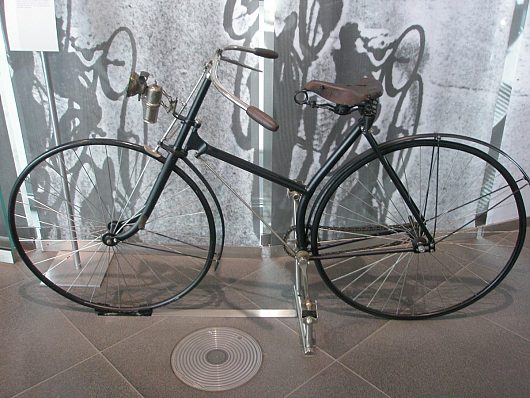 Изобретая велосипед | Велосипеды начало 20 века от фирмы Хорьх, папы Ауди Из коллекции музея концерна Ауди в Ингольштадте.